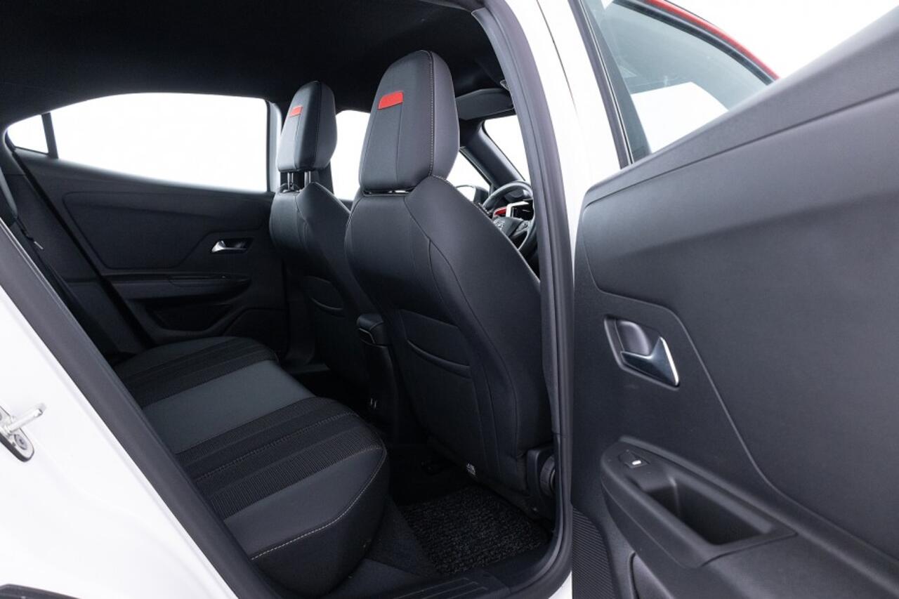 Opel MOKKA Mokka-e GS Line 50-kWh | SOH 100% | Half LEDER | ECC | Full LED | NAVI