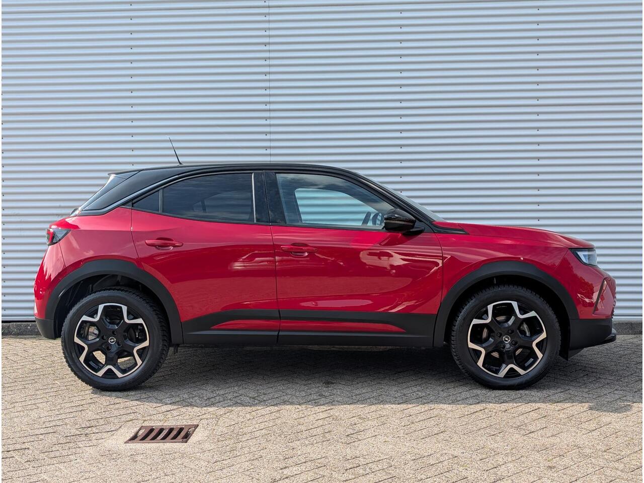 Opel MOKKA Ultimate+ 1.2 Turbo 136pk | STOELMASSAGE | ALCANTARA/LEDER | LED MATRIX | KEYLESS | NAVI PRO | WINTER PACK | ISOFIX | DAB+ |