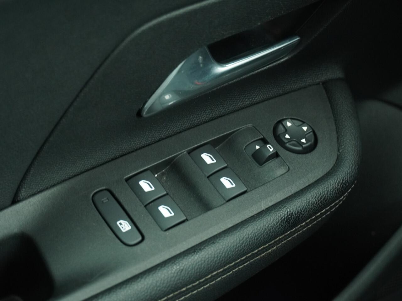 Opel MOKKA 1.2 Turbo Hybrid Mild GS Automaat / Navi / Clima / Camera / Parkeersensoren