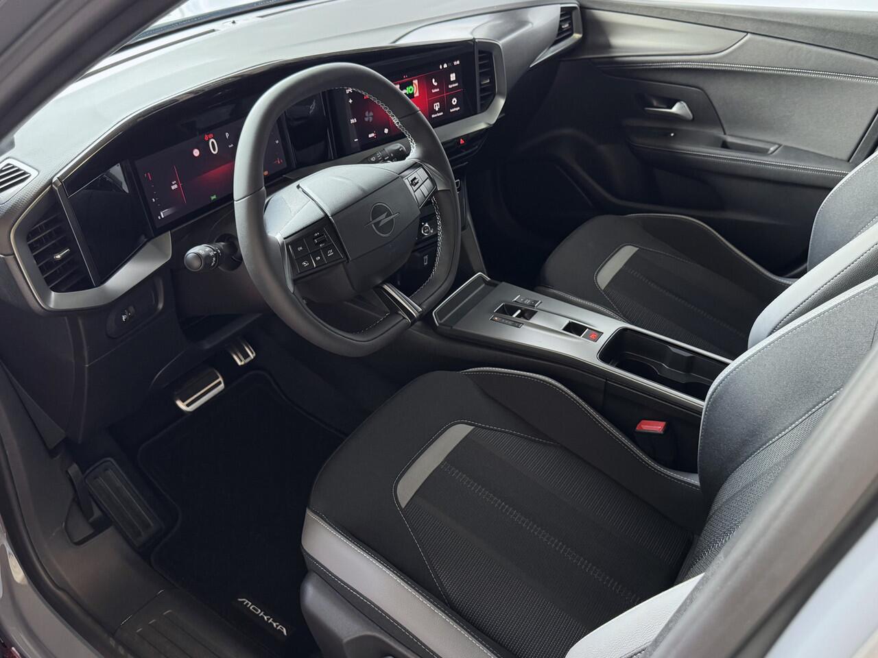 Opel MOKKA 1.2 TURBO 130PK ? NIEUWE AUTO ? GS LINE / BLACK PACK 360.CAM 03/2025 CAPRLAY STOEL/STUUR VERW CAMERA