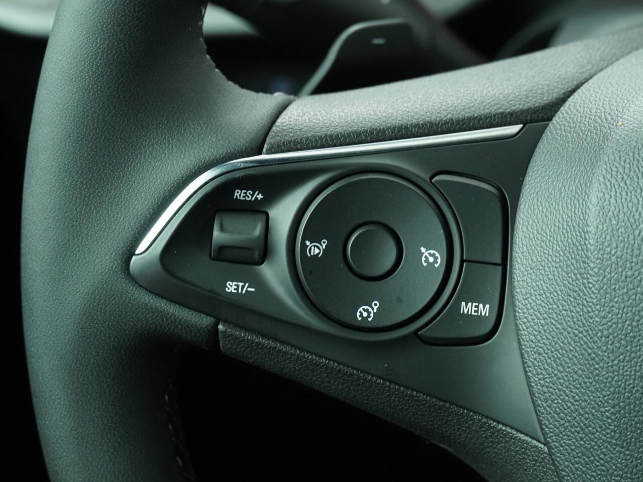 Opel MOKKA 1.2 Turbo Hybrid Mild GS Automaat / Navi / Clima / Camera / Parkeersensoren