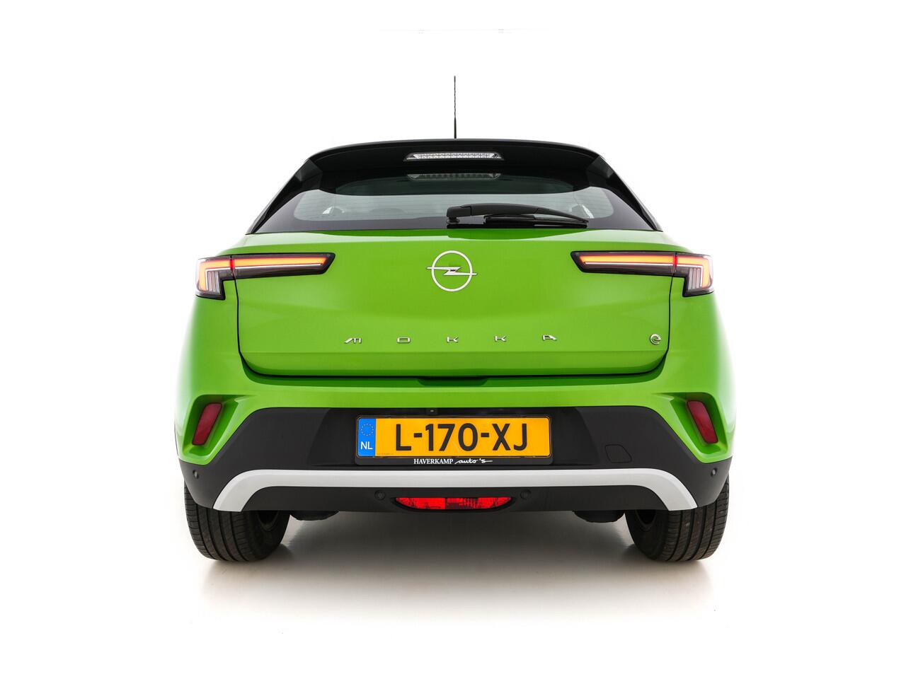 Opel MOKKA Mokka-e Elegance 50-kWh 11kw Blue Ultimate [ 3-Fase ] {SOH-91%} (INCL-BTW) *FULL-LED | MICROFIBRE | HEATED-SEATS | DAB+ | KEYLESS | DIGI-COCKPIT | CARPLAY | AMBIENT-LIGHT | CAMERA | LANE-ASSIST | SPORT-SEATS | 17"ALU*