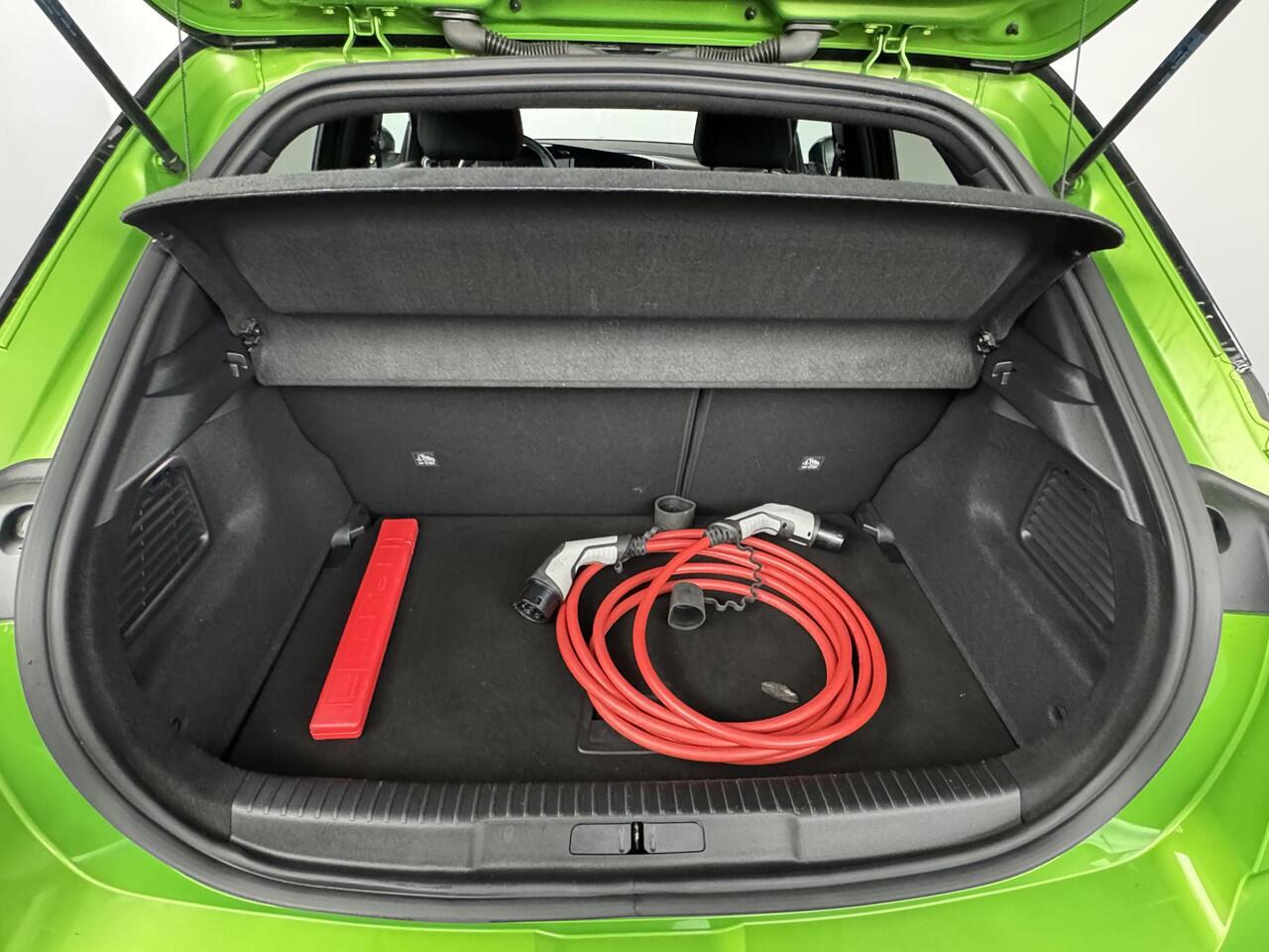 Opel MOKKA Mokka-e Ultimate 50-kWh 11kw bl. | Stuur/ stoelverwarming | Navigatie | Achteruitrijcamera | DAB+ |