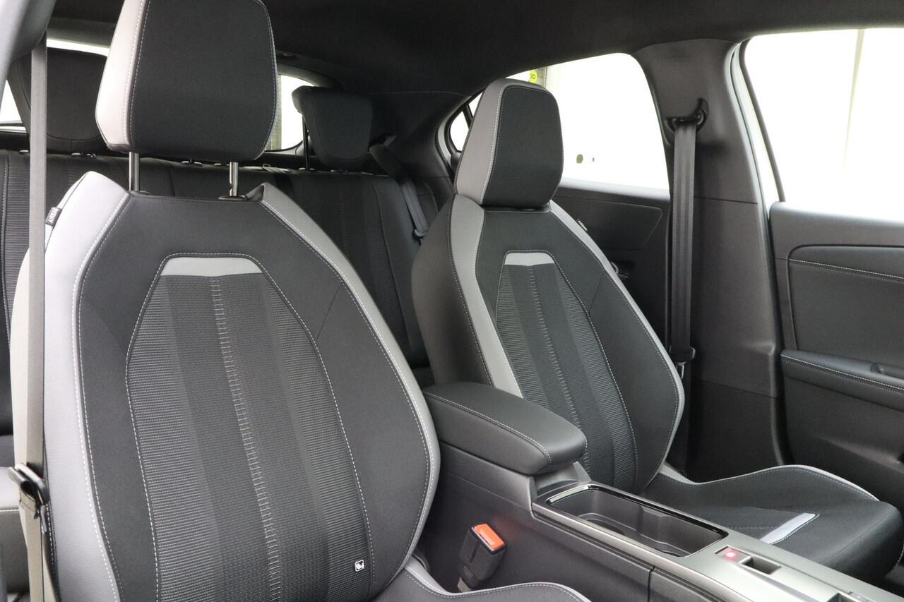 Opel MOKKA 1.2 Turbo Hybrid GS | ¤7.000,- demo voordeel! | 136 PK Automaat | Navigatie | Camera | Climate control | Keyless | 18" Lichtmetalen velgen | Zwart dak | Extra getint glas