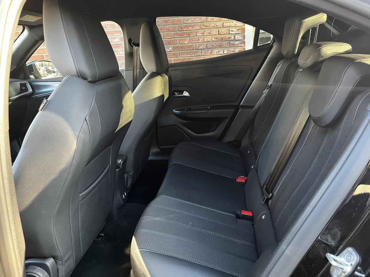 Opel MOKKA GS 1.2 Turbo 136pk | LED MATRIX | KEYLESS | PURE PANEL | NAVI PRO | 180° CAMERA | DODEHOEKBEW. | ISOFIX |