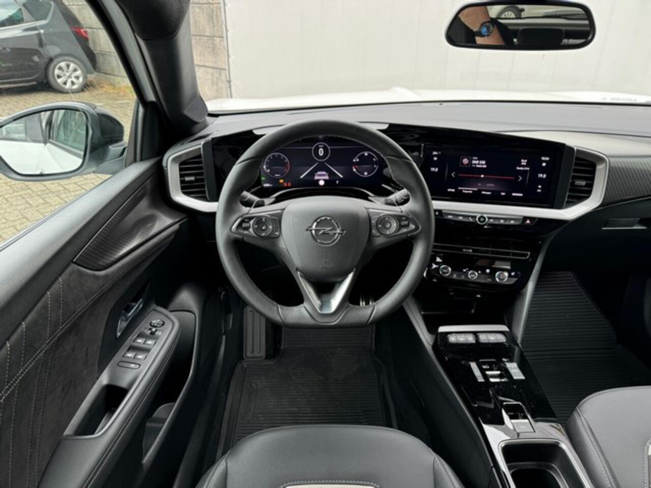 Opel MOKKA 1.2 Turbo Ultimate Automaat met 18inch, Stoel/Stuurverwarming, Alcantara, Adap.Cruise, LED, Dodehoek