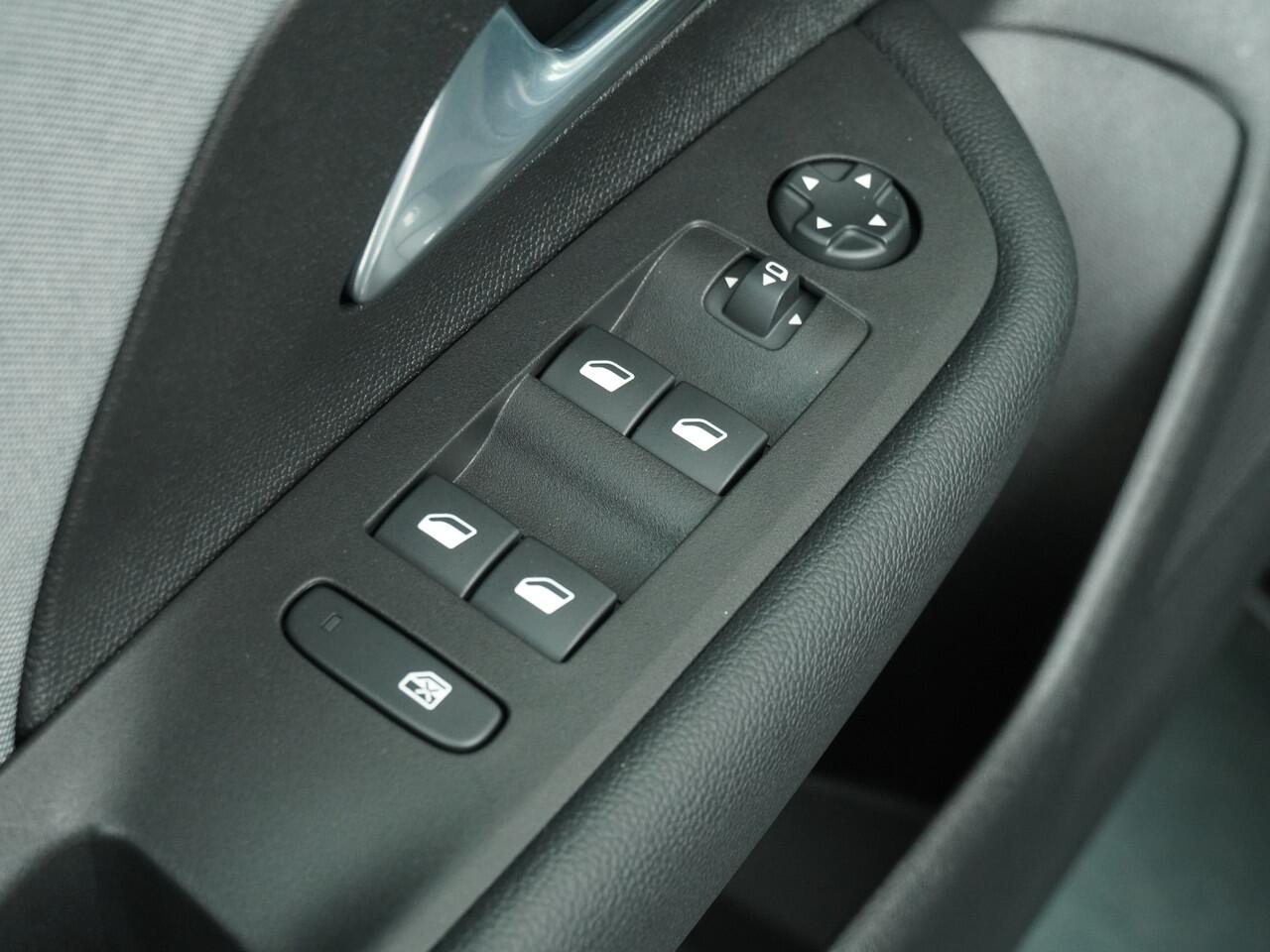 Opel MOKKA 1.2 Turbo 136PK Edition Navi/Clima/17"LM /Cruise/Camera/Winterpakket