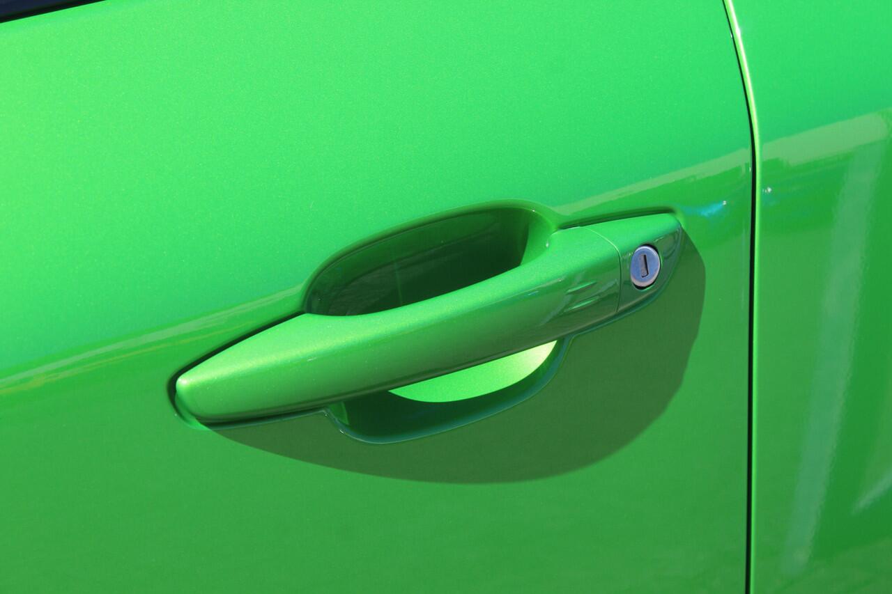 Opel MOKKA 1.2 Turbo Ultimate Automaat Navigatie/Virtual cockpit/Adaptive cruise control/Achteruitrijcamera/Parkeersensoren rondom/Apple carplay/Dodehoek detectie/Stoelverwarming/Stuurverwarming/Climate control/DAB/Lane assist/18'' Lichtmetalen velgen.