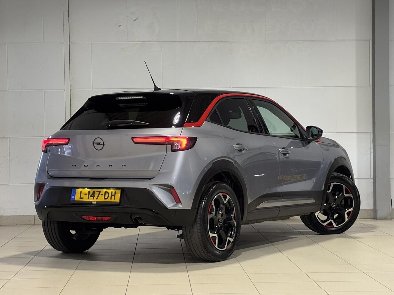 Opel MOKKA GS 1.2 Turbo 100pk | 18" TRI-COLOR VELGEN | PURE PANEL | BLACK PACK | 180° CAMERA + SENSOREN | DODEHOEK BEWAKING | ISOFIX |
