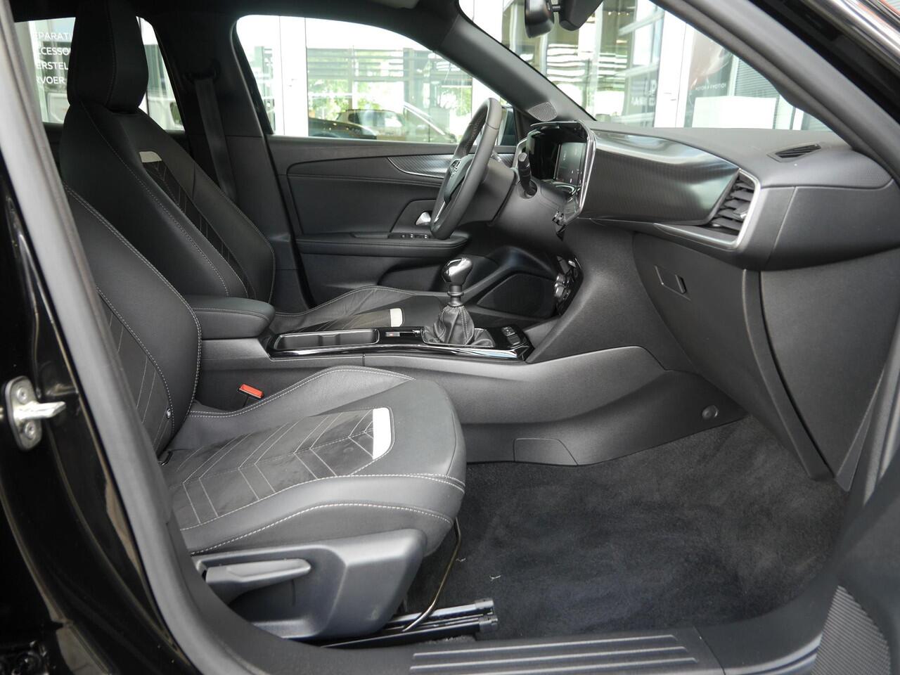 Opel MOKKA 1.2 Turbo Ultimate | Adaptive Cruise Control | Achteruitrijcamera | Navigatie | Black Pack | 18'' velgen