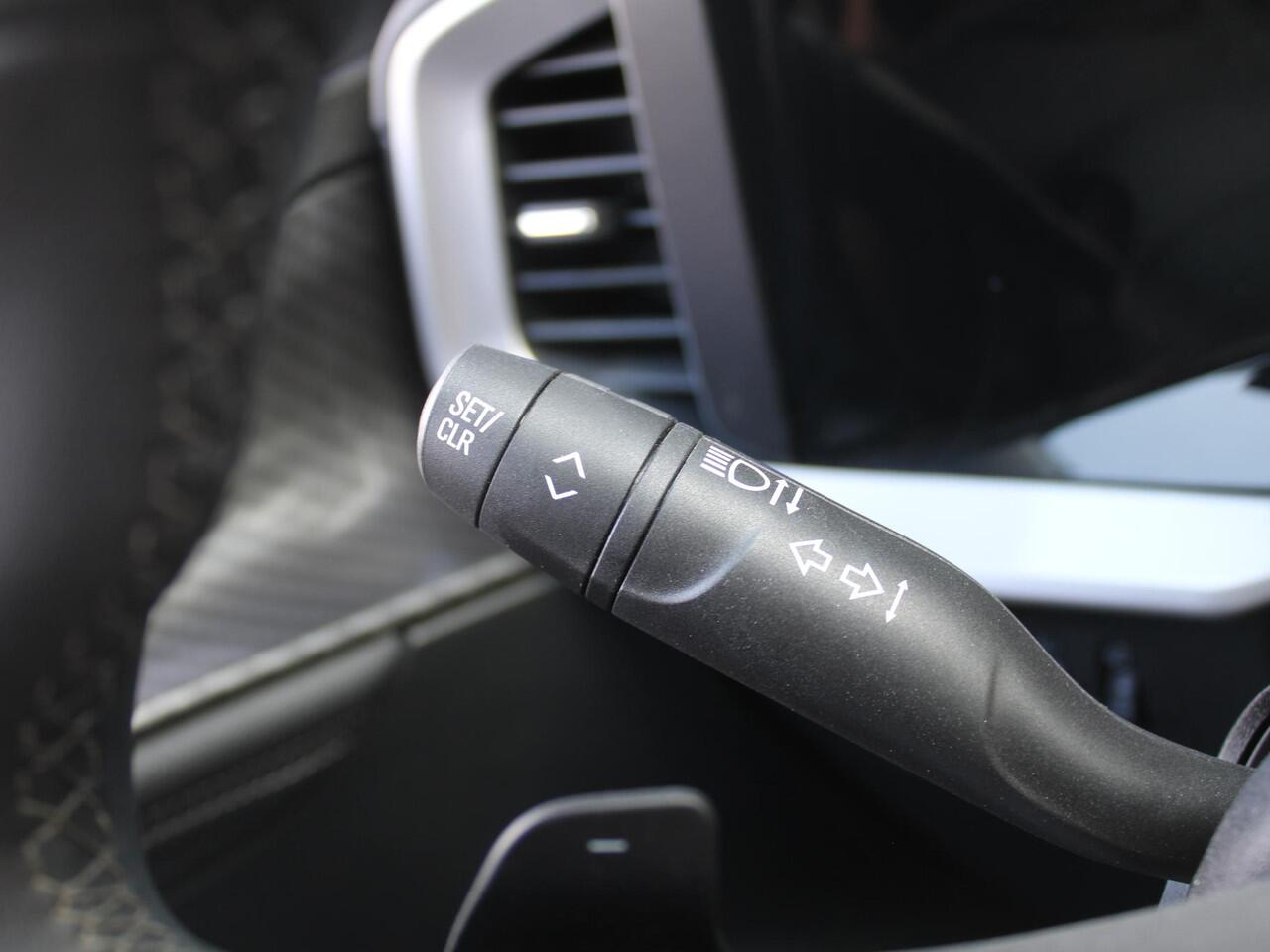 Opel MOKKA 1.2 Turbo Ultimate | Automaat | Camera | Massagestoel | Clima | Cruise adapt. | 18" LM | Dodehoek detectie | LED | Navi |