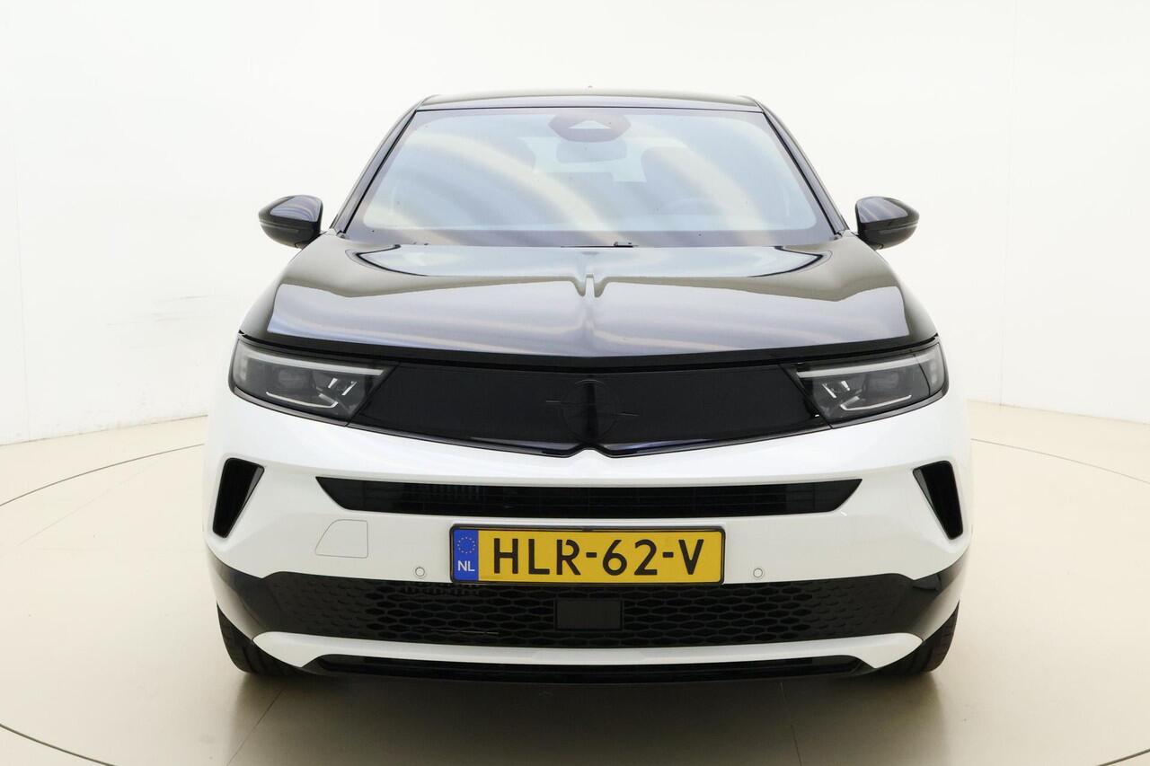 Opel MOKKA 1.2 Turbo Hybrid GS | ¤7.000,- demo voordeel! | 136 PK Automaat | Navigatie | Camera | Climate control | Keyless | 18" Lichtmetalen velgen | Zwart dak | Extra getint glas