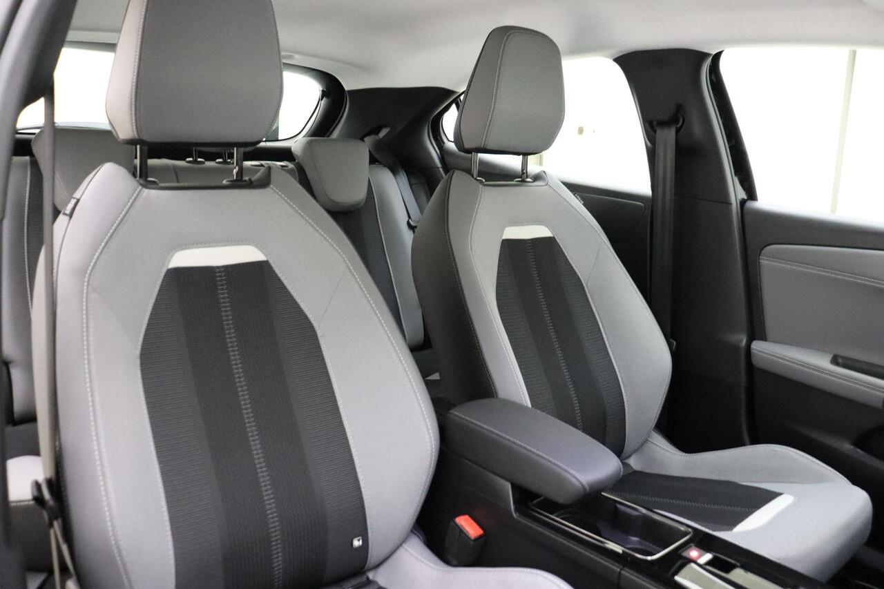 Opel MOKKA Electric Level 3 50 kWh | Navigatie | Climate control | Keyless start | Camera | Parkeersensoren | Lichtmetalen velgen | Bluetooth | Cruise control