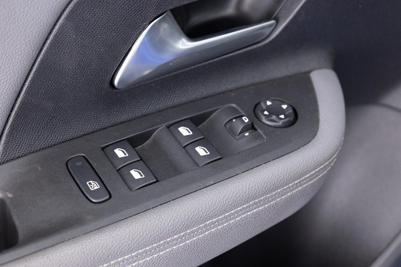 Opel MOKKA Mokka-e Level 3 50 kWh | Full LED | CARPLAY | VELGEN | CAMERA | NAVI