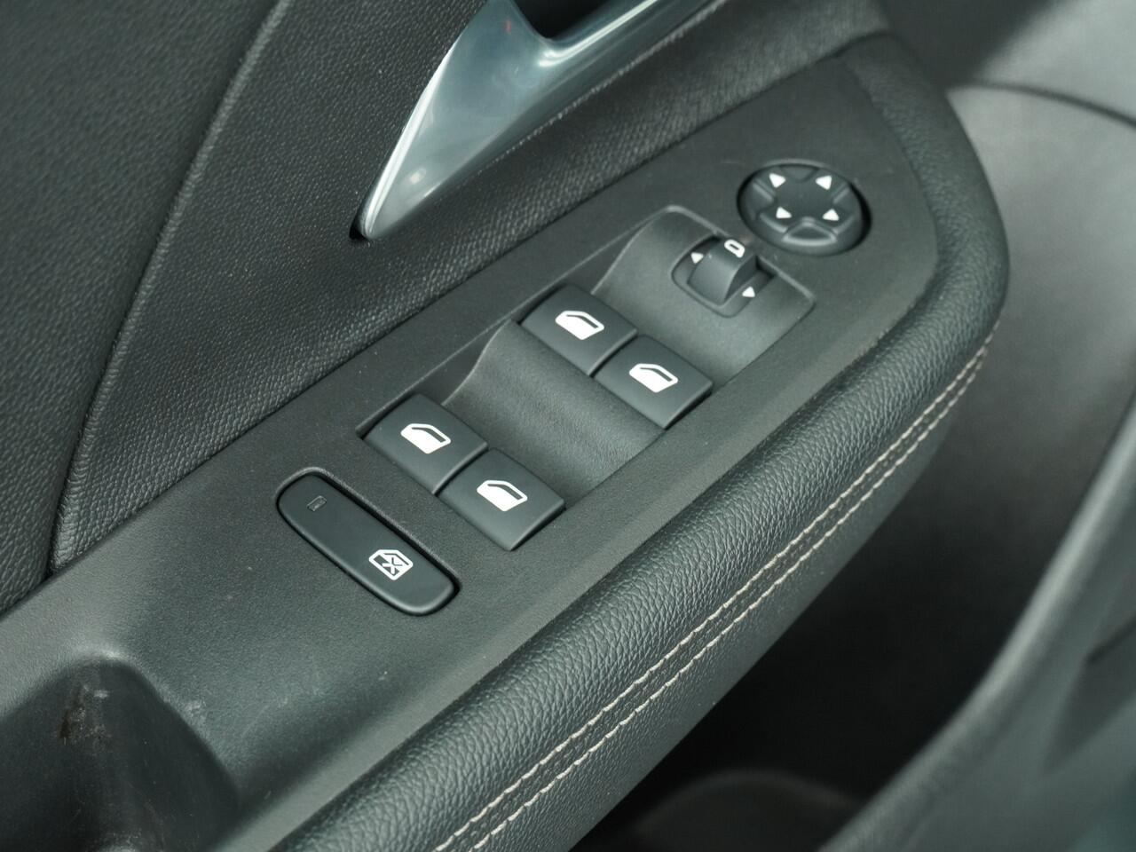 Opel MOKKA 1.2 Turbo Hybrid Mild GS Automaat / Navi / Clima / Camera / Parkeersensoren