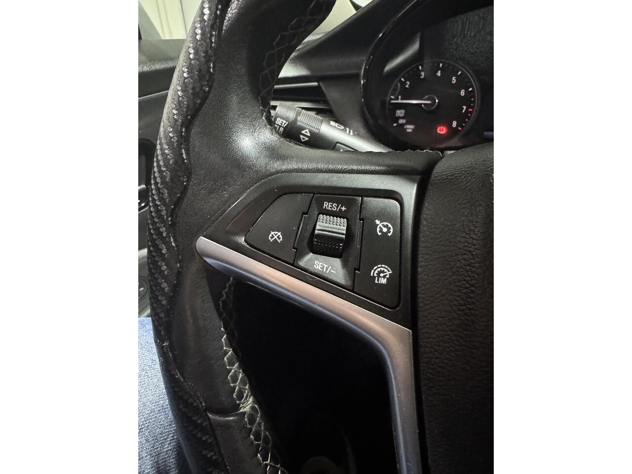 Opel MOKKA X 1.4 Turbo 120 Jaar Edition | AGR Stoelen | Camera | Nette Auto |