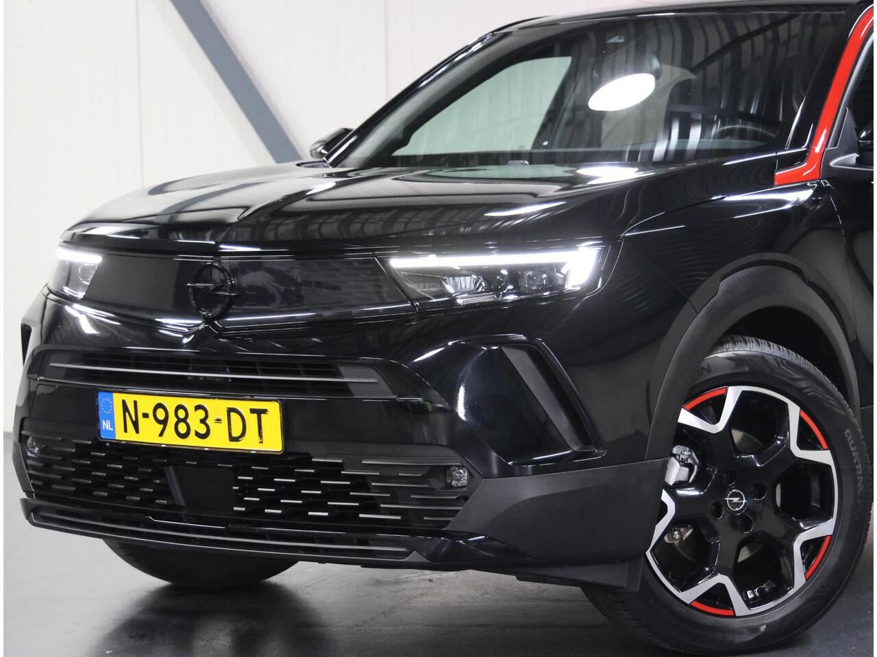 Opel MOKKA Mokka-e GS Line 50kWh 136PK | 1ste eigenaar | 3 FASE | ACCU 92,2% | Adaptive Cruise Control | Matrix LED | Camera | 18"LMV | Navigatie | Digitale Cockpit | Navigatie | FULL LED | Isofix | Privacy Glass |