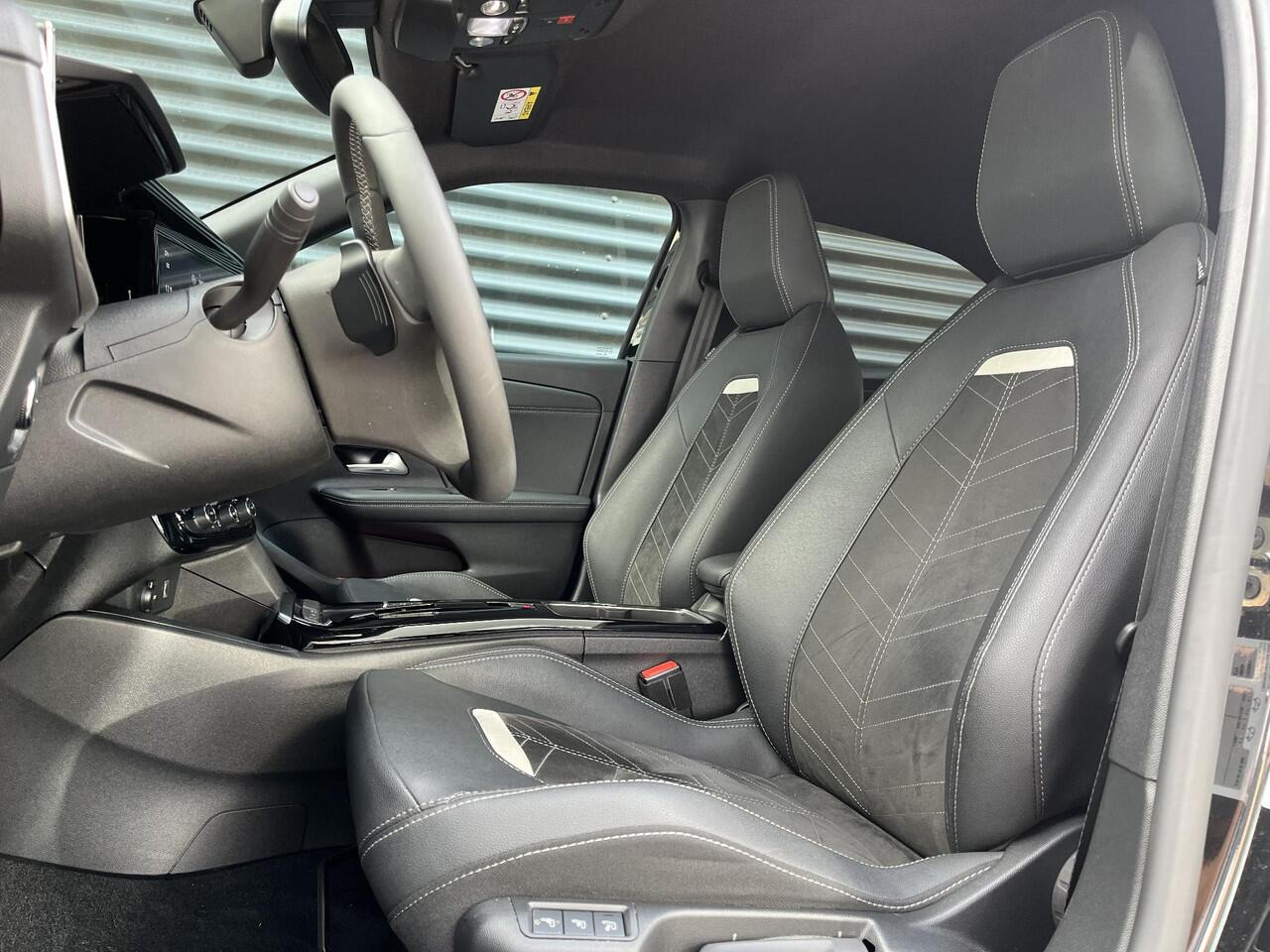 Opel MOKKA Ultimate+ 1.2 Turbo 130pk EAT8 | STOELMASSAGE | ALCANTARA/LEDER | LED MATRIX | KEYLESS | NAVI PRO | WINTER PACK | ISOFIX | DAB+ |