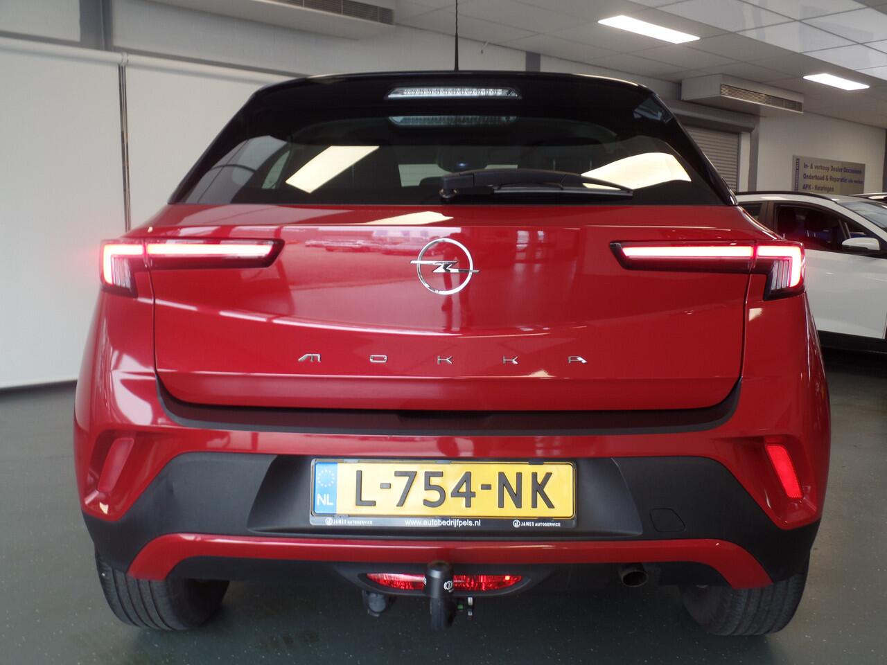 Opel MOKKA 1.2 Edition Navigatie, Cruise controle, Elek ramen V/A, Trekhaak, Led verlichting, To tone kleur, Nederlandse auto, 51.000km!! Bovag afleverpakket 695,-