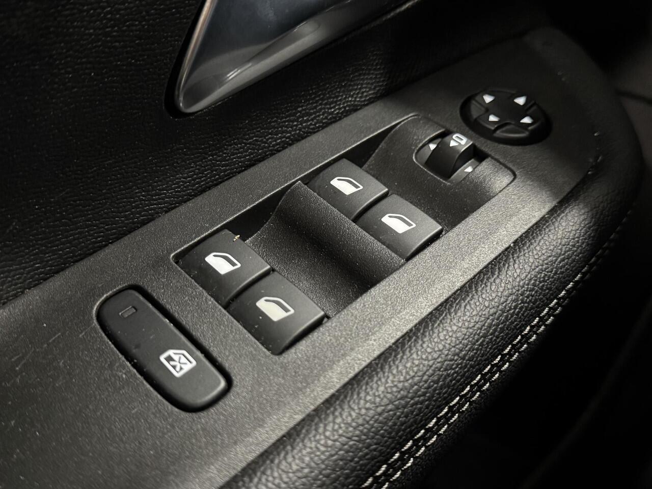 Opel MOKKA 1.2 Turbo 130pk Automaat Ultimate | Camera | Winter-Pakket | Navigatie | Apple Carplay/Android | Climate Control | Dodehoek detectie | Half-Leder | Digitaal Dashboard > KeylessGo ( Vestiging - Vianen Tel: 0347-371248 )