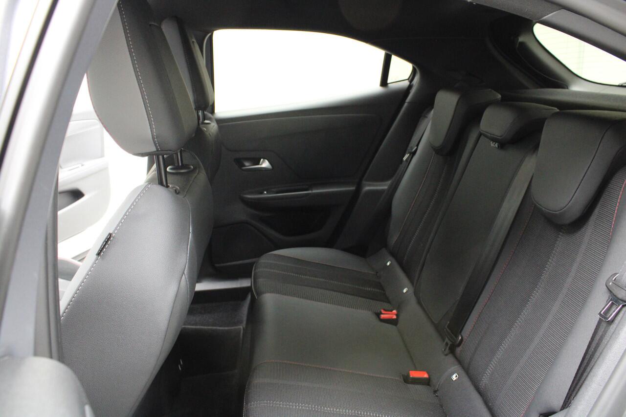 Opel MOKKA Electric Level 4 50 kWh | Camera + PDC v&a / Dode Hoek Detec. / Climate / Navi