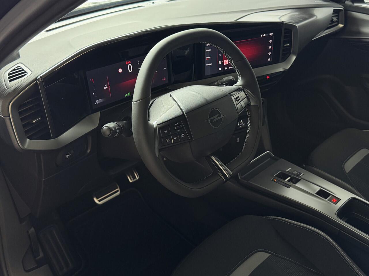 Opel MOKKA 1.2 TURBO 130PK GS LINE / BLACK PACK 360.CAM 06/2025 CAPRLAY STOEL/STUUR VERW CAMERA ?Top Auto's Wijchen , 30 Jaar Specialist in Opel : Alle Type's : Ultimate / GS / Edition / Business , Zowel PHEV / HEV / MHEV / TURBO / HYBRID / Benzine ?