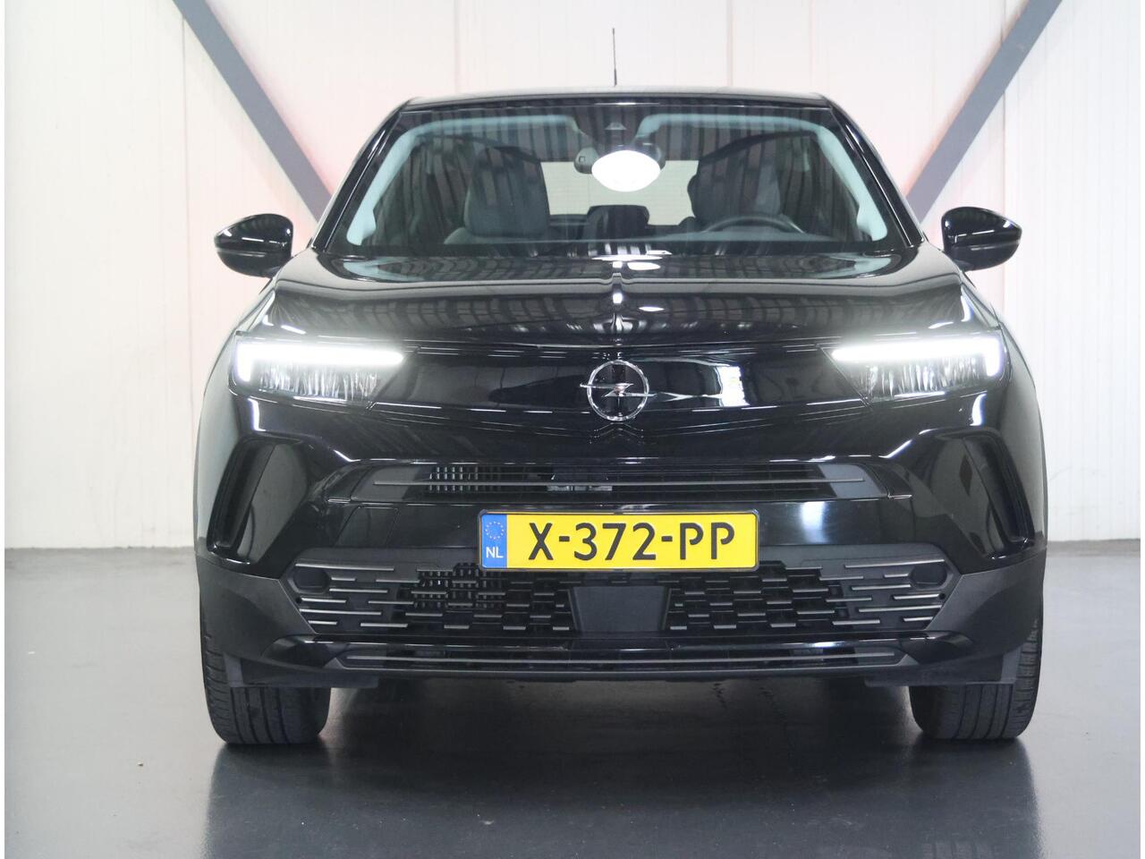 Opel MOKKA 1.2 130PK Turbo Level 3 | AppleCarplay/AndroidAuto | Achteruitrijcamera | Cruise Control | Armsteun | Climate Control | Navigatie | FULL LED | Isofix | Privacy Glass |