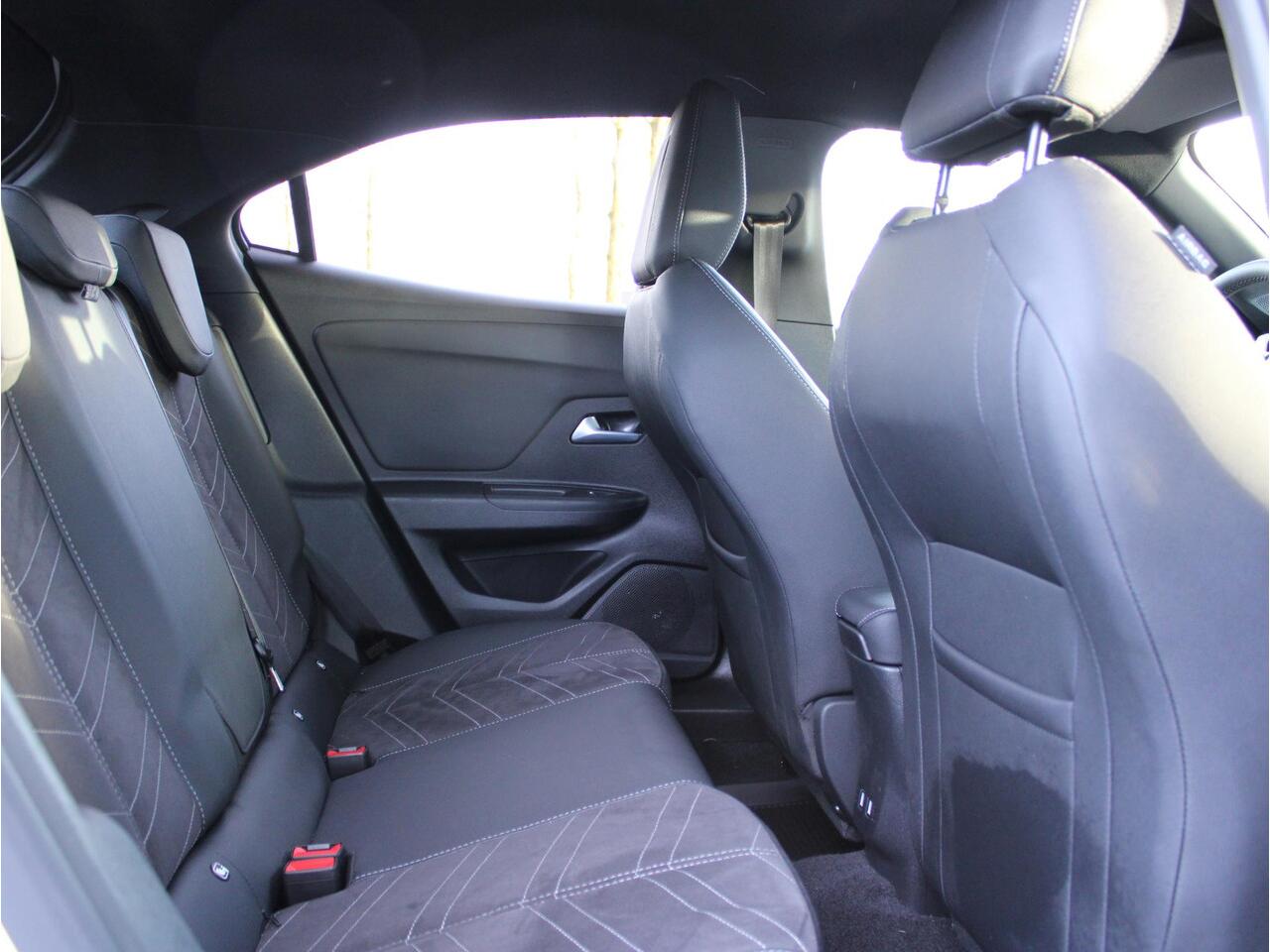 Opel MOKKA 1.2 Turbo Ultimate Automaat | Apple Carplay / Camera / Stoelverwarming