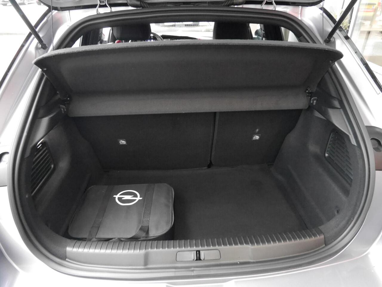 Opel MOKKA Mokka-e GS Line 50-kWh 11kw bl. | Stoelverwarming | Achteruitrijcamera | Cruise control | Climate control | Keyless entry en start | Parkeersensoren voor en achter