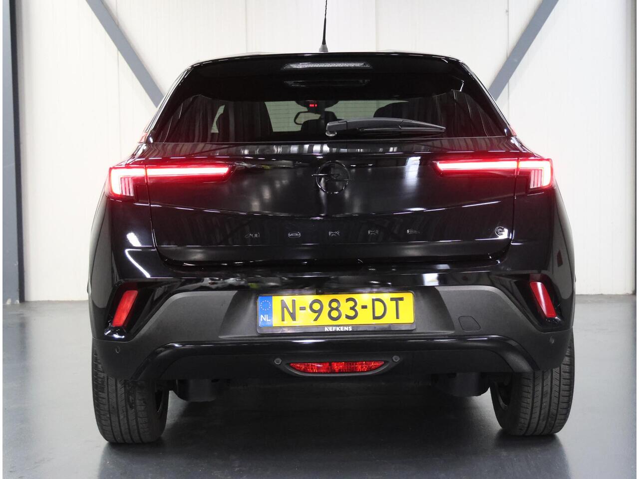 Opel MOKKA Mokka-e GS Line 50kWh 136PK | 1ste eigenaar | 3 FASE | ACCU 92,2% | Adaptive Cruise Control | Matrix LED | Camera | 18"LMV | Navigatie | Digitale Cockpit | Navigatie | FULL LED | Isofix | Privacy Glass |