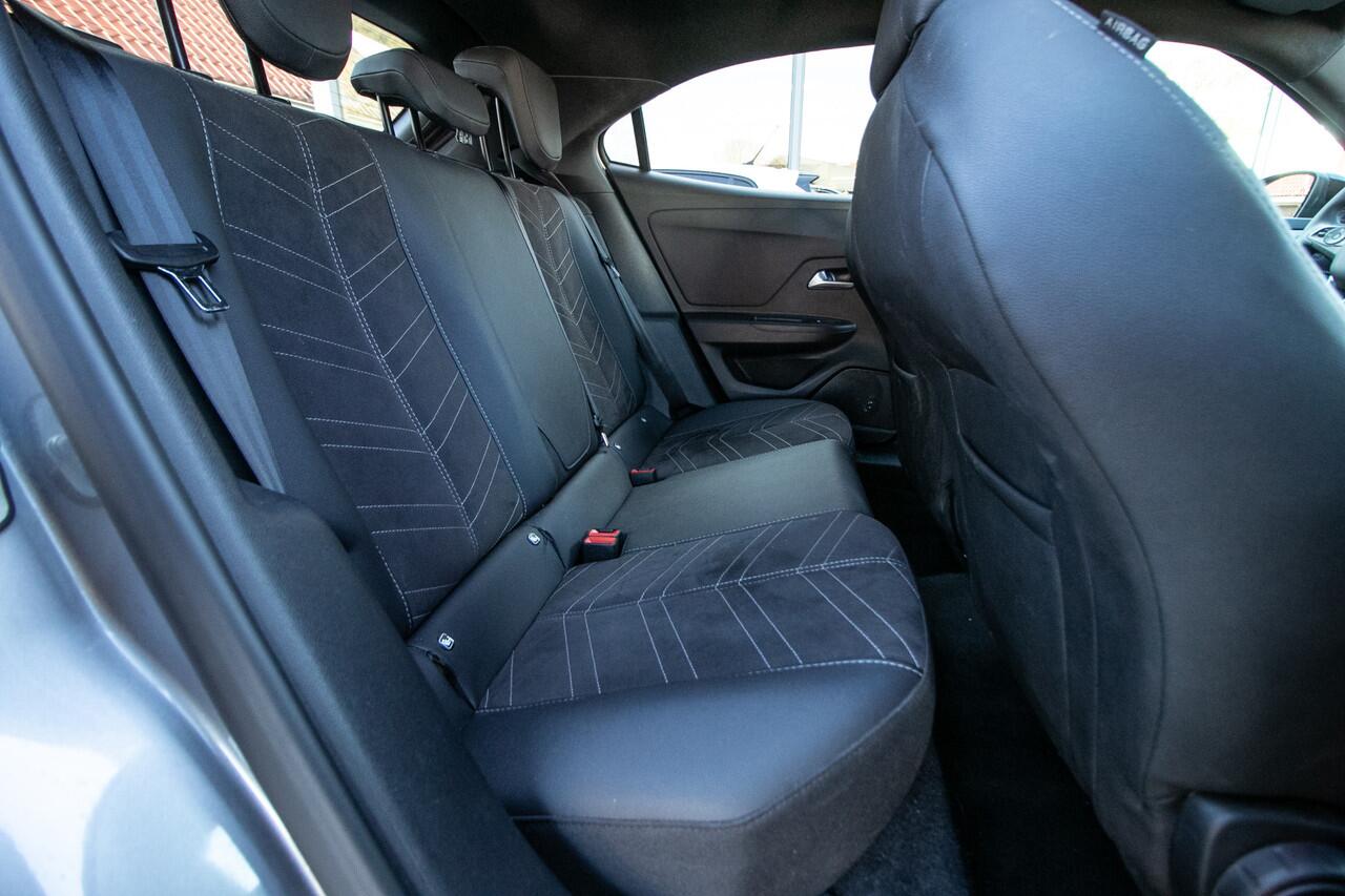 Opel MOKKA 1.2 Turbo Ultimate Massage stoelen | Carplay | Adpt. cruise | Nav | Cam