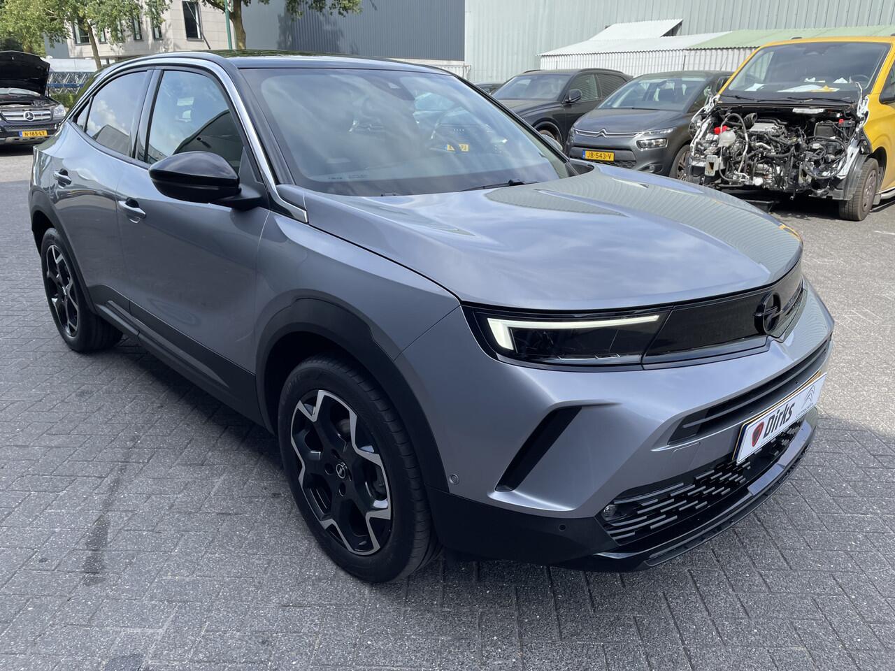 Opel MOKKA 130pk Ultimate (Camera - Keyless Entry - Parkeersensoren V+A - Navigatie - LED - Automatische Airco - Apple Carplay -Adaptieve Cruise Controle)