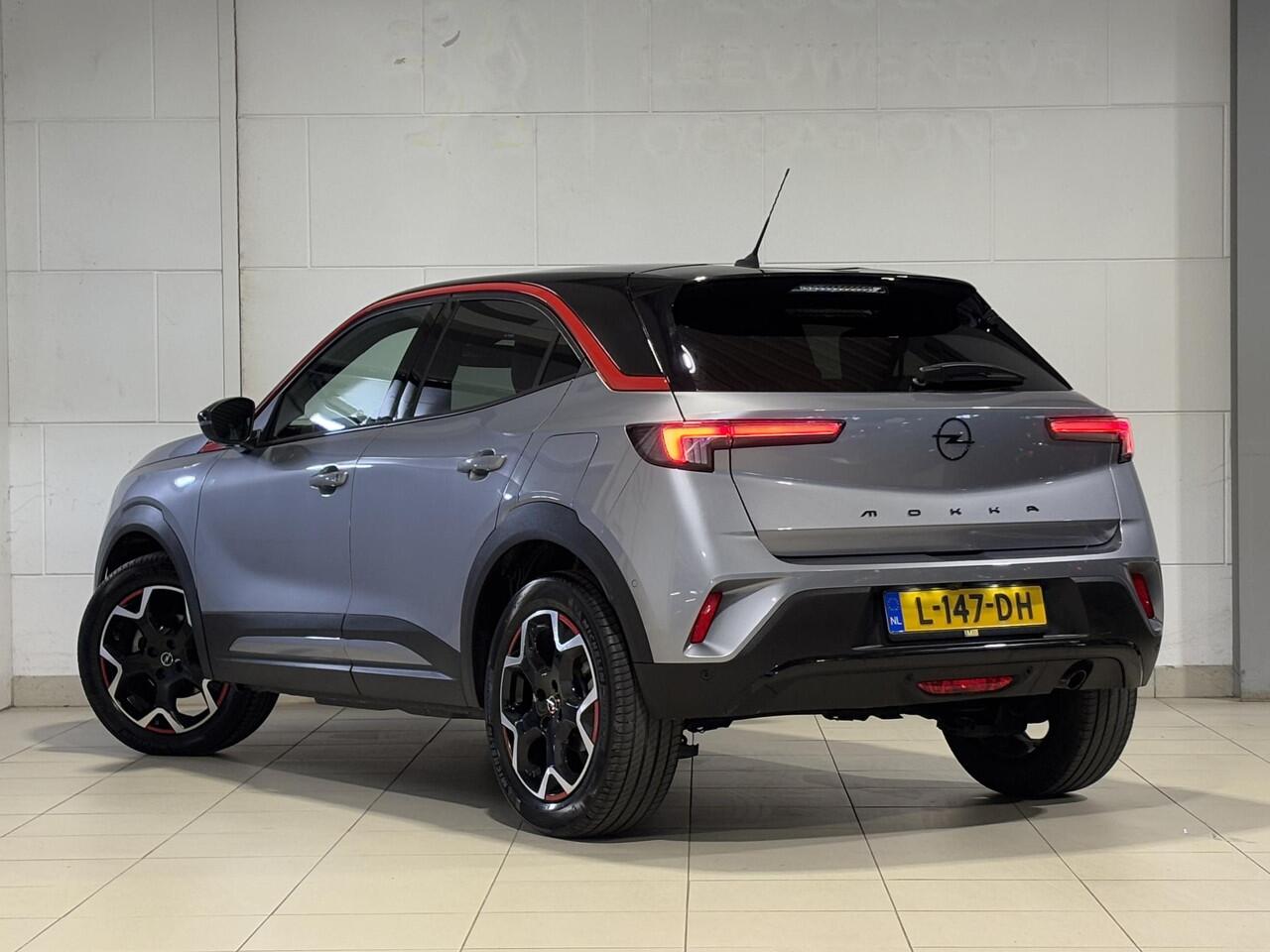 Opel MOKKA GS 1.2 Turbo 100pk | 18" TRI-COLOR VELGEN | PURE PANEL | BLACK PACK | 180° CAMERA + SENSOREN | DODEHOEK BEWAKING | ISOFIX |