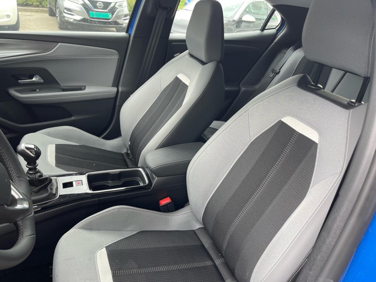 Opel MOKKA 1.2 Level 4, Nav, Camera, Stoel en stuurverwarming