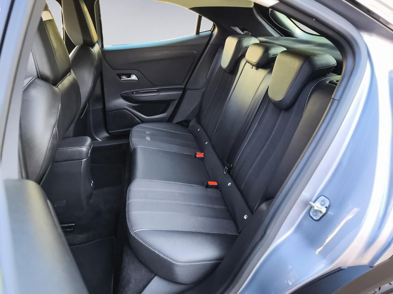 Opel MOKKA Mokka-e Elegance 50-kWh 11kw 1e-Eig, Keurig-Onderh., BOVAG-Garantie, NL-Auto.