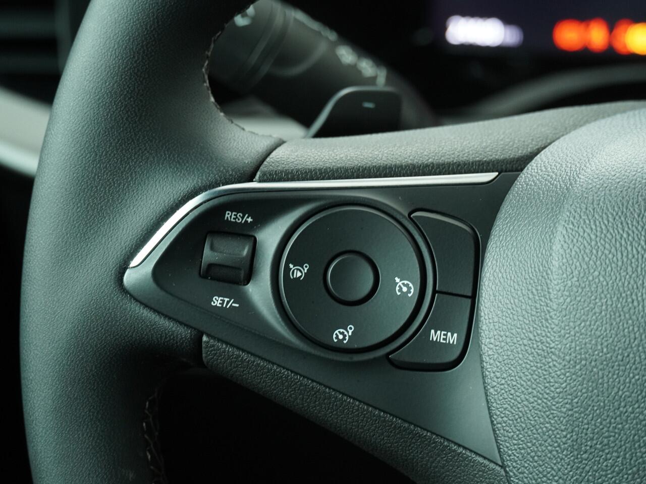 Opel MOKKA 1.2 Turbo Hybrid Mild GS Automaat / Navi / Clima / Camera / Parkeersensoren