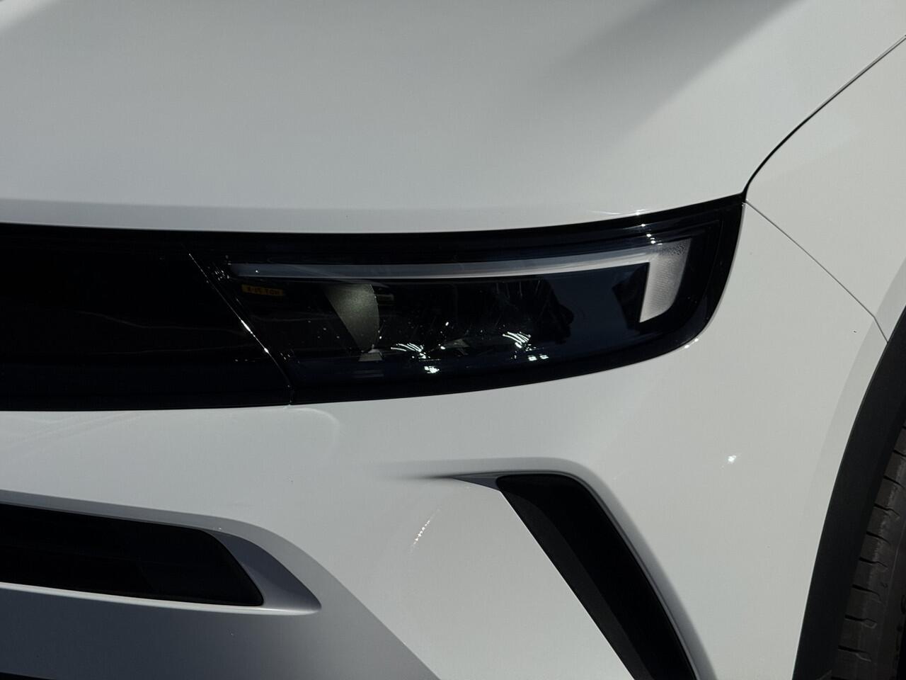 Opel MOKKA 1.2 Turbo Level 4 LED / Carplay / Camera / Clima / Cruise