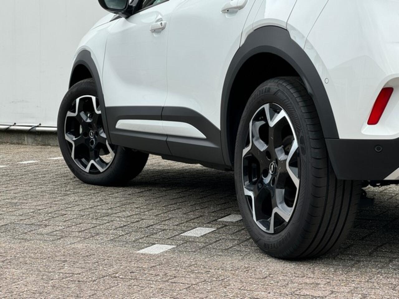 Opel MOKKA 1.2 Turbo Ultimate Automaat met 18inch, Stoel/Stuurverwarming, Alcantara, Adap.Cruise, LED, Dodehoek
