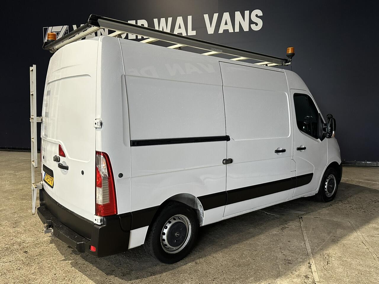 Opel MOVANO 2.3 Turbo 150pk L2H2 Inrichting Euro6 Airco | Imperiaal | 2500kg Trekhaak | LED | Camera Cruisecontrol, Parkeersensoren