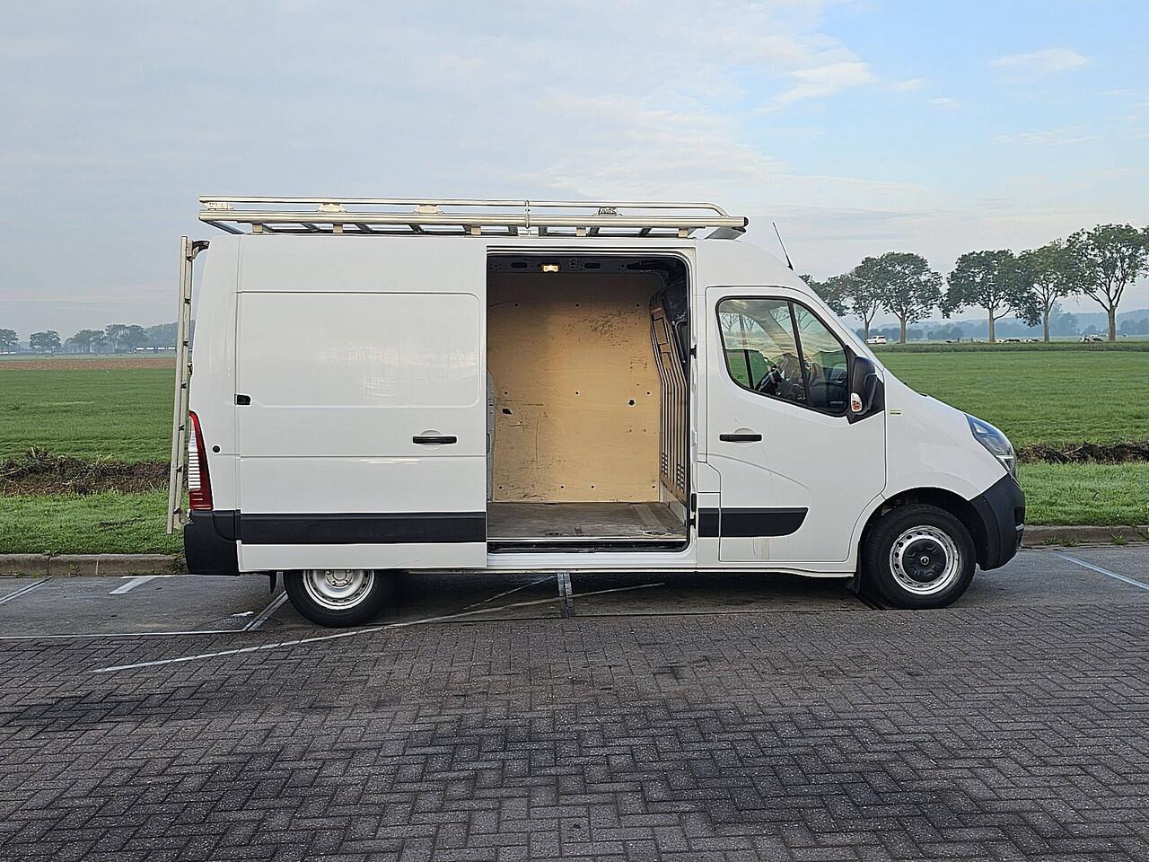 Opel MOVANO 2.2D 140 L2H2 Edition Imperiaal Navi Camera Pdc Euro6