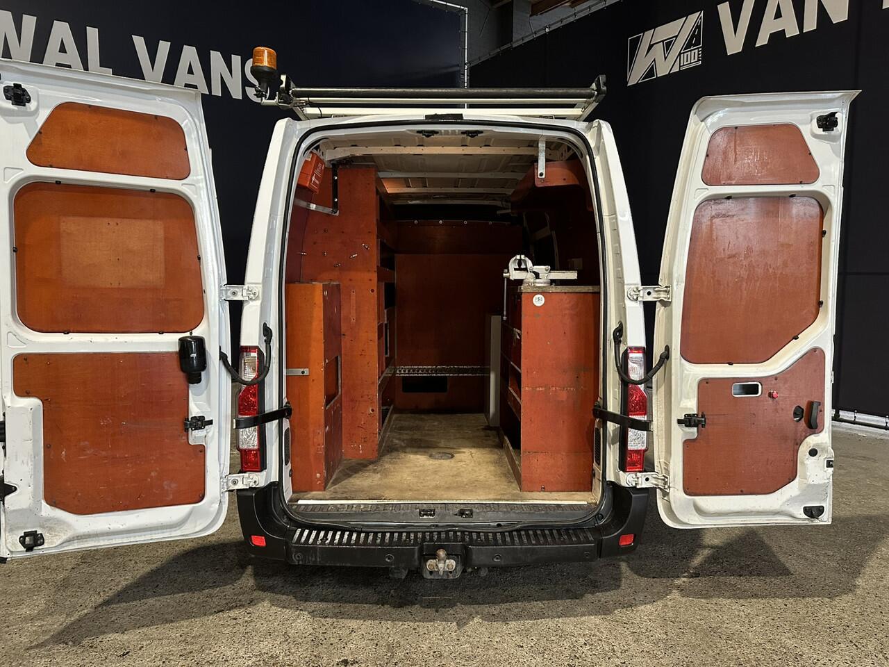 Opel MOVANO 2.3 Turbo 150pk L2H2 Inrichting Euro6 Airco | Imperiaal | 2500kg Trekhaak | LED | Camera Cruisecontrol, Parkeersensoren