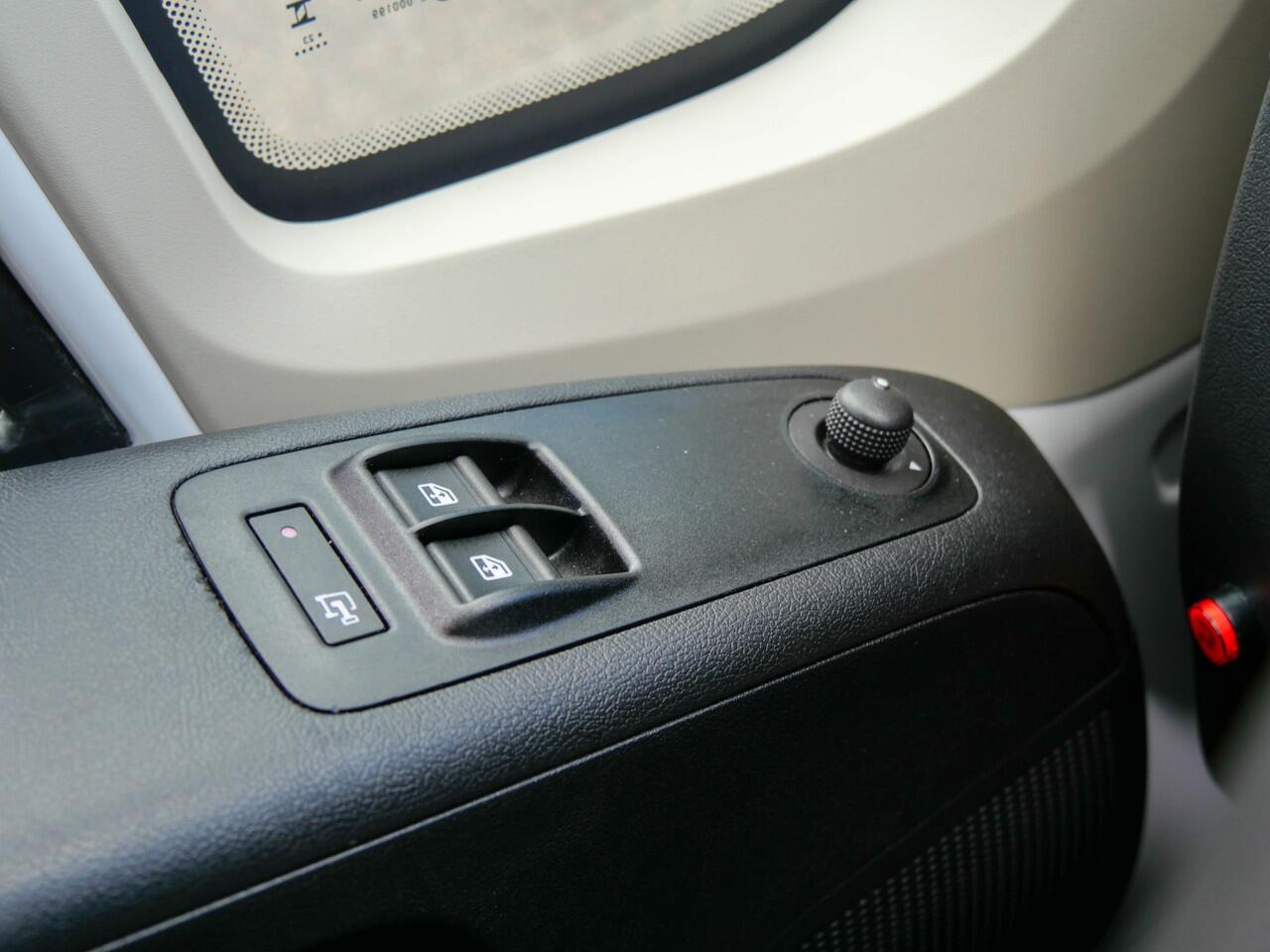 Opel MOVANO 2.2D 140pk Bakwagen Laadklep | CRUISE | AIRCO | MEUBELBAK | EURO 6 |