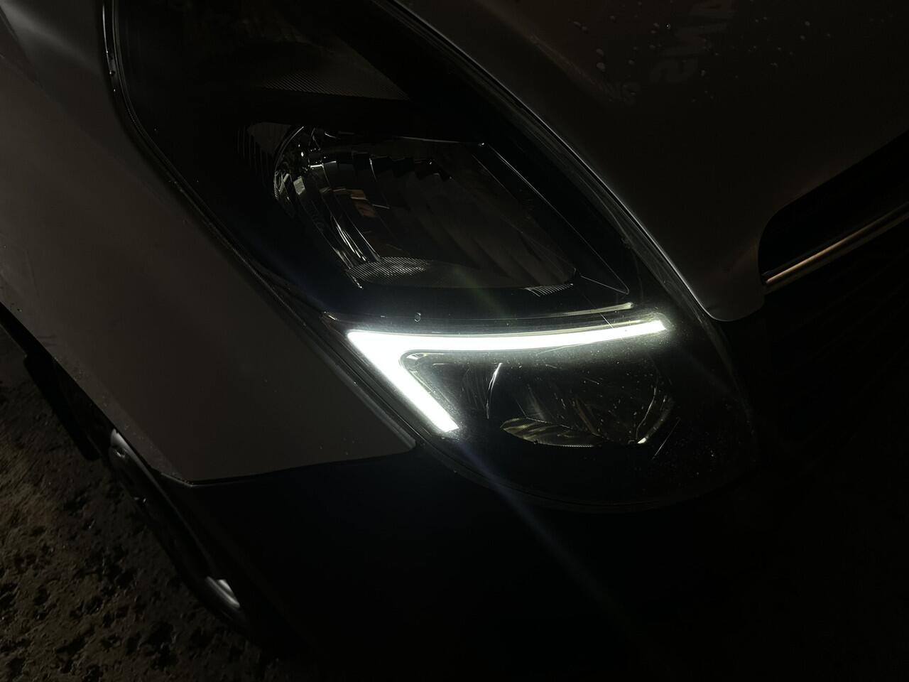 Opel MOVANO 2.3 Turbo 150pk L2H2 Inrichting Euro6 Airco | Imperiaal | 2500kg Trekhaak | LED | Camera Cruisecontrol, Parkeersensoren