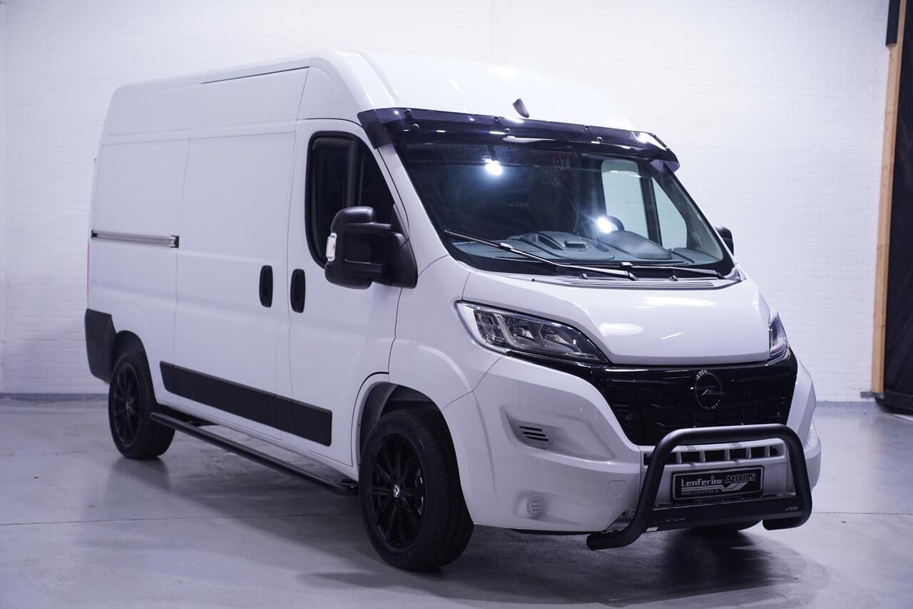 Opel MOVANO 2.2D 140 pk L2H2 White&Black Edition Navi 18" LMV, Bullbar + Sidebars Zwart, Camera, Apple Carplay, 3-Zits, Nieuw