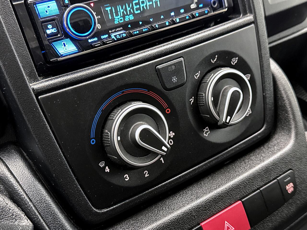 Opel MOVANO 2.2D 140pk Bakwagen D'Hollandia laadklep Cruise control Airco Achteruitrijcamera