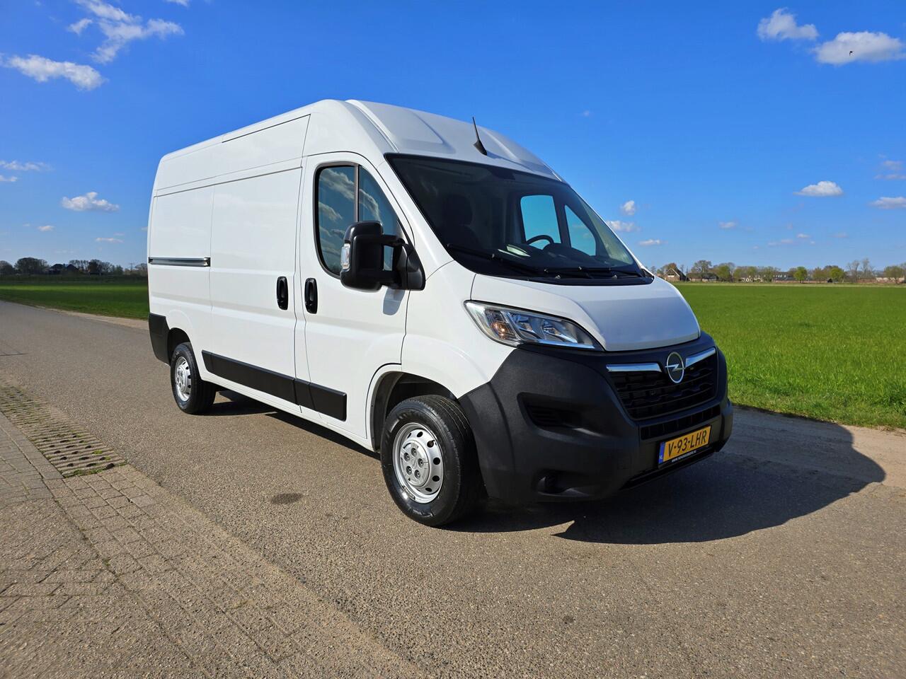 Opel MOVANO 2.2D 140 L2H2 3.5T - 140 Pk - Euro 6 - ParkeerCamera - Airco - Cruise Control