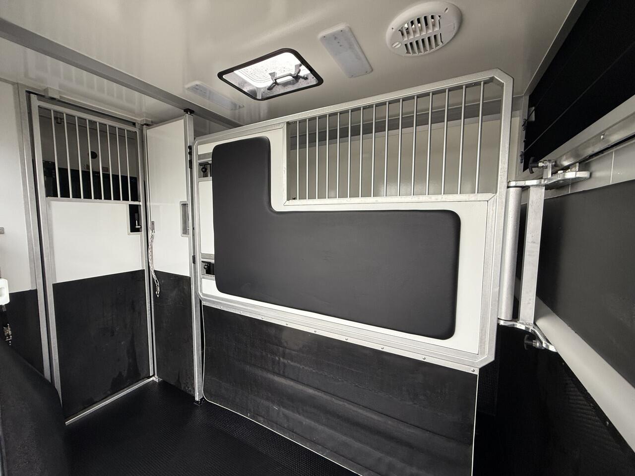 Opel MOVANO HORSETRUCK STX AKX 3XL BLUE | 2023 | HENGST | 14.000KM | 3-SEAT | LEER | CAMERA | NL KENTEKEN