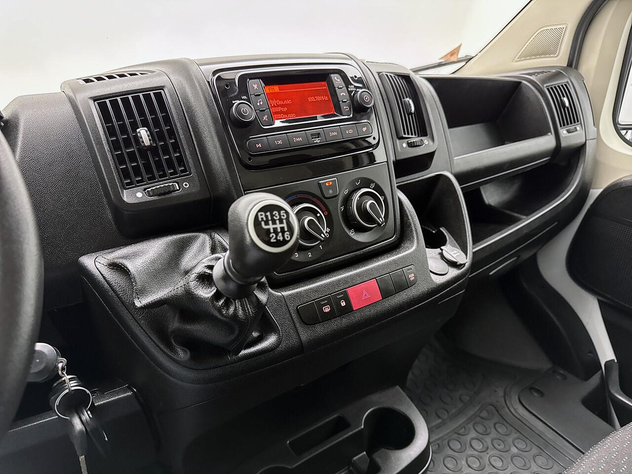 Opel MOVANO 2.2D 140 Zwaar L4H3 Edition Imperiaal Trekhaak 3000kg Cruise control Airco