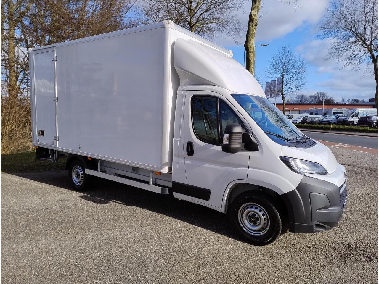 Opel MOVANO CITYBOX L3 HEAVY 3.5t 2.2 BlueHDI 180pk | BPM vrij | CITYBOX met achterdeuren en toebehoren | Multimedia | NAVI | Apple Carplay | Android Auto | Digital cockpit | Stuurwielbediening | Automatische airco | Extra brede buitenspiegels | Verzwaarde vering | B