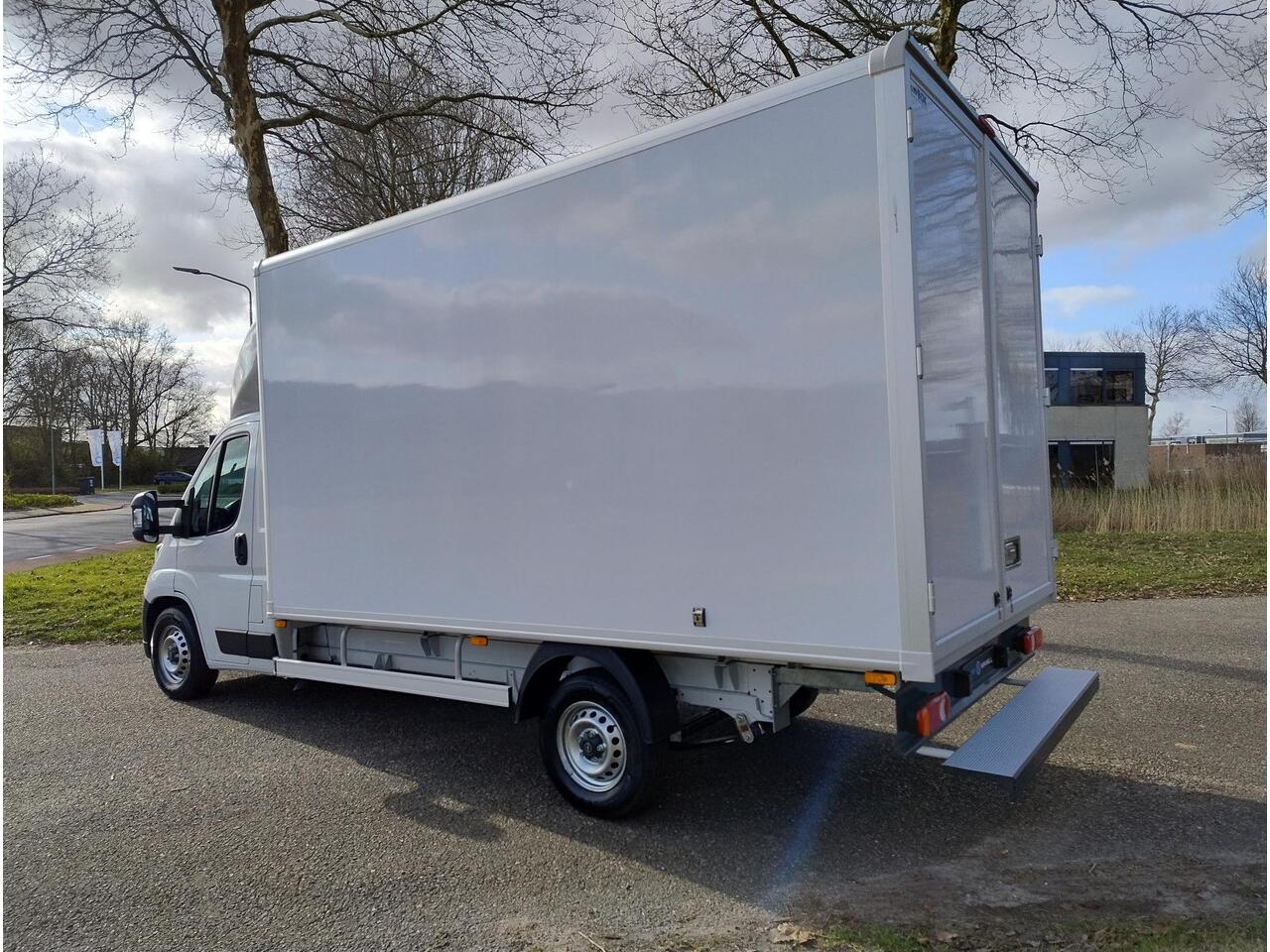 Opel MOVANO CITYBOX L3 HEAVY 3.5t 2.2 BlueHDI 180pk | BPM vrij | CITYBOX met achterdeuren en toebehoren | Multimedia | NAVI | Apple Carplay | Android Auto | Digital cockpit | Stuurwielbediening | Automatische airco | Extra brede buitenspiegels | Verzwaarde vering | B